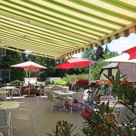 Hotel & Restaurant Krone Waldbronn Esterno foto